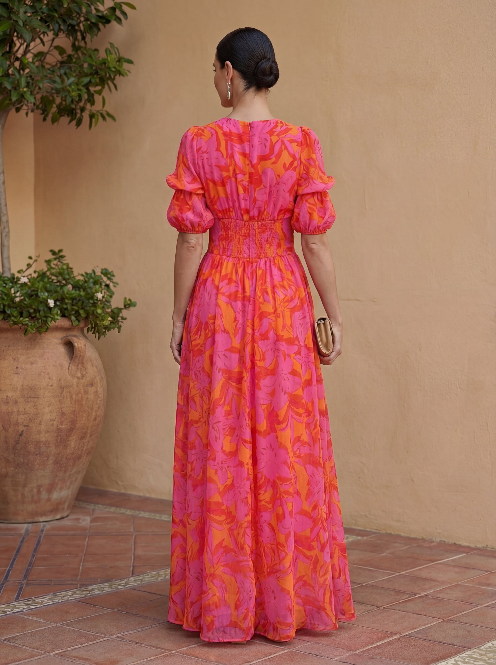 Oliva | Vestido maxi floral con mangas globo y escote en V
