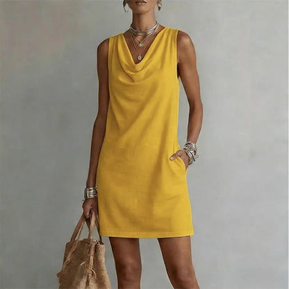 FLORENCIA | VESTIDO CORTO SIN MANGAS CON ESCOTE DRAPEADO Y BOLSILLO