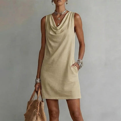 FLORENCIA | VESTIDO CORTO SIN MANGAS CON ESCOTE DRAPEADO Y BOLSILLO