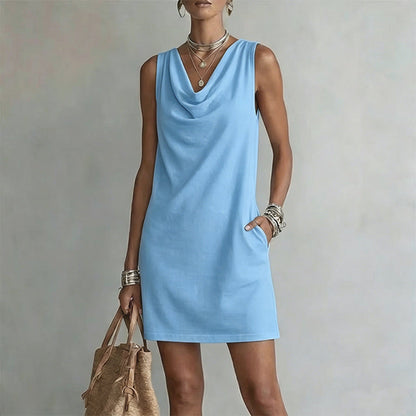 FLORENCIA | VESTIDO CORTO SIN MANGAS CON ESCOTE DRAPEADO Y BOLSILLO